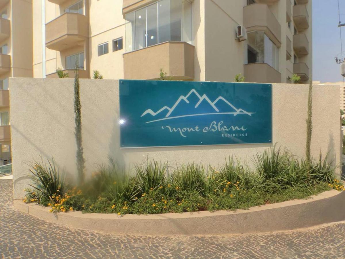 Flat 208 Mont Blanc Apartment Caldas Novas Bagian luar foto